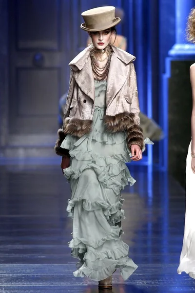 Look 44